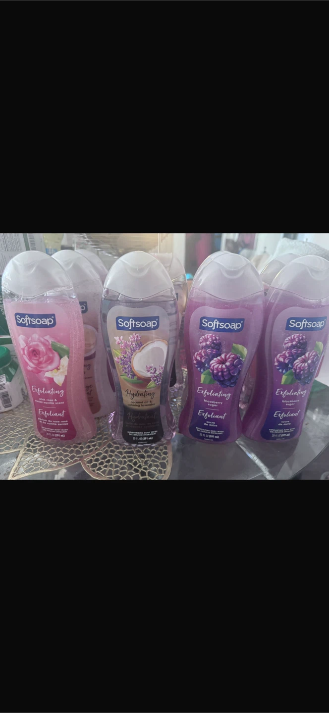 Softsoap Body Wash - Pink Rose & Exfoliating Blackberry Sugar