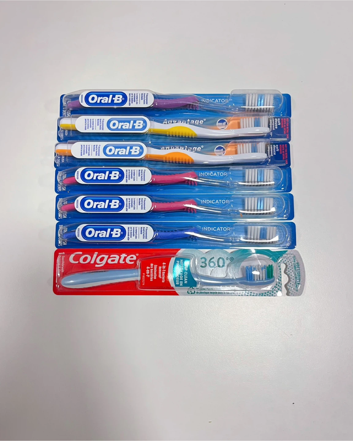 Oral-B and Colgate Toothbrushes - Pack of 7