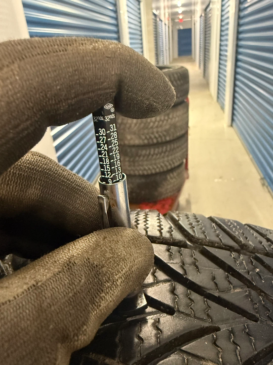 215/55/16 Goodyear Winter Tires – 8/32 Tread –DOT 2022 - photo 5