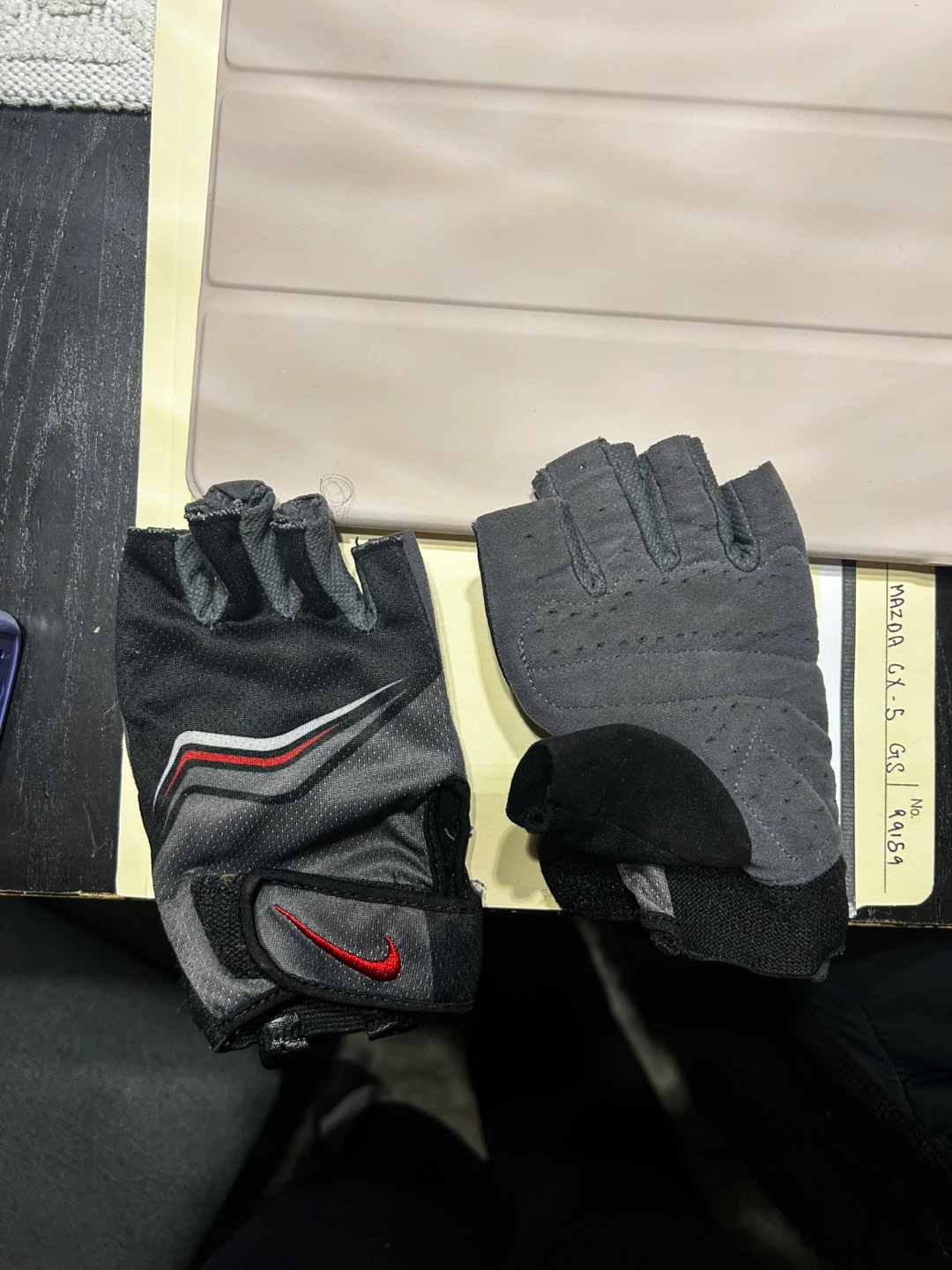 Nike Gym Gloves #freecycle