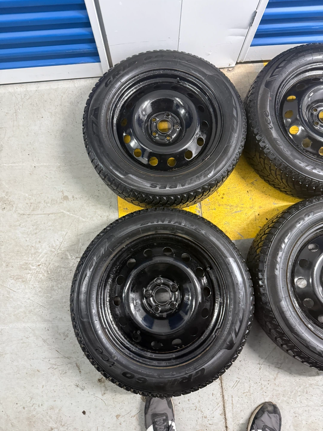 215/60/17 Winter Tires on Rims – 8/32 Tread – 5x105 - photo 2