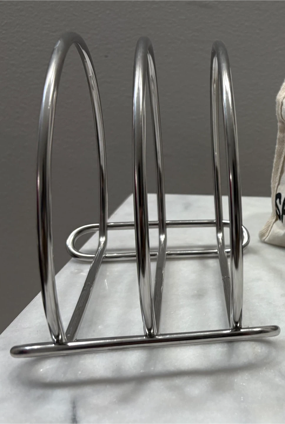 Silver Tone Metal Plate Holder Rack