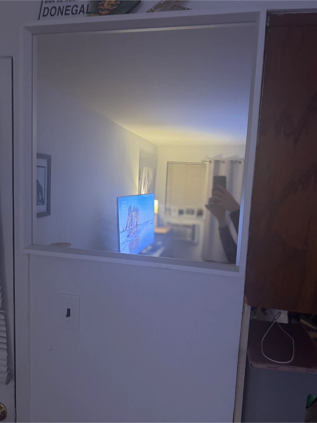 White  Mirror