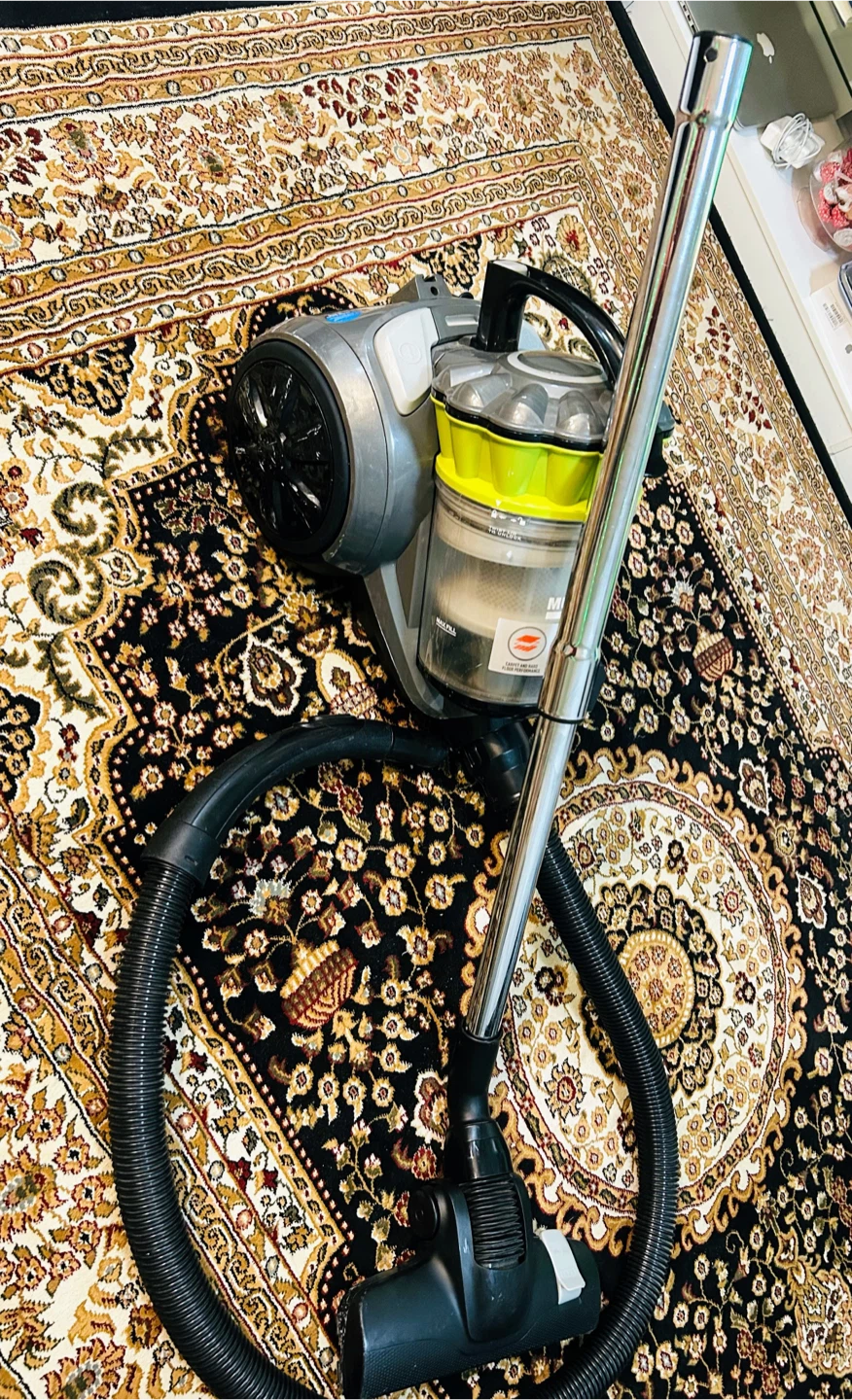 Hoover Vacuum Cleaner - photo 2