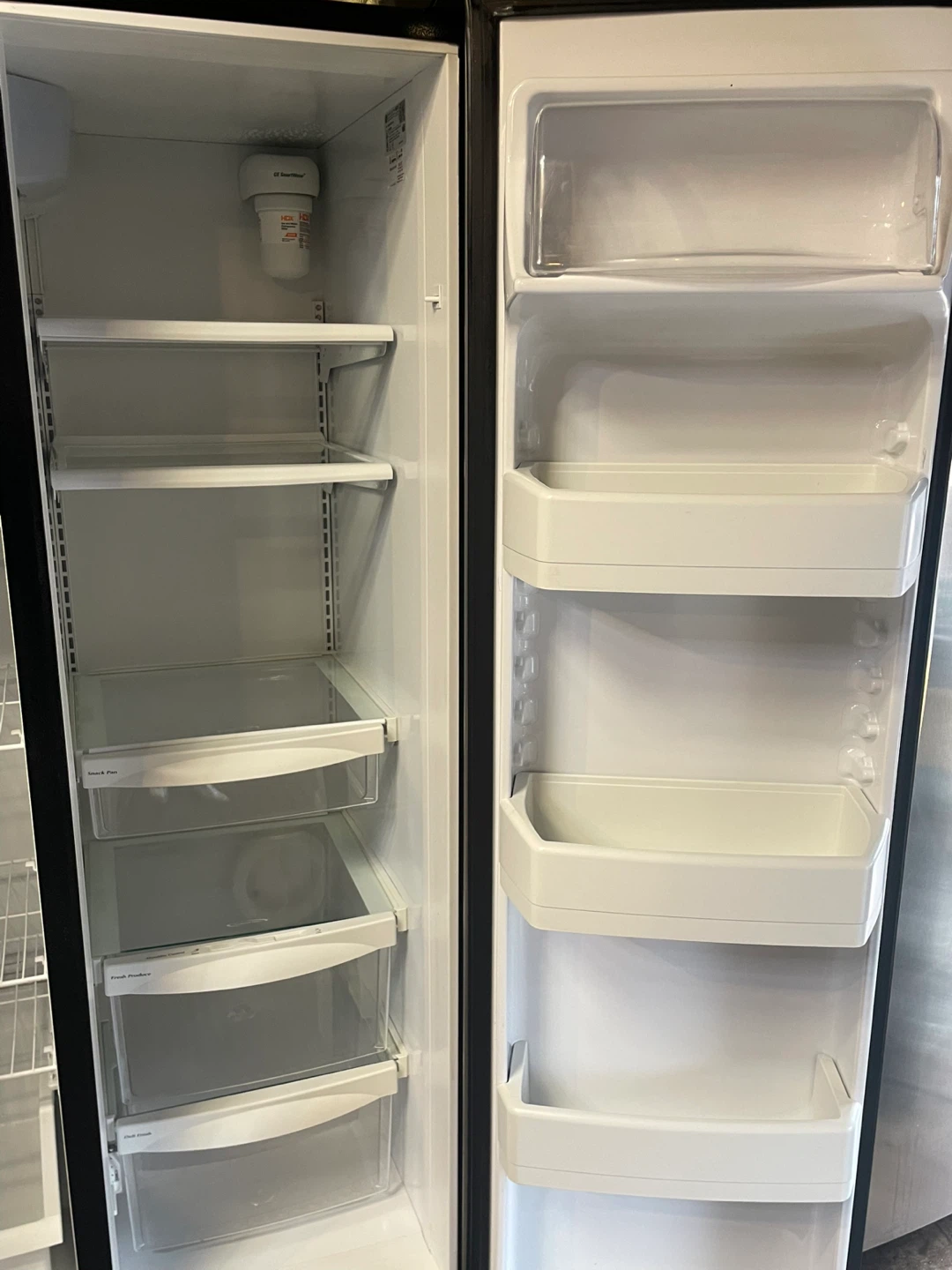 Frigidaire Stainless Steel Gas Range and Refrigerator Set - photo 3