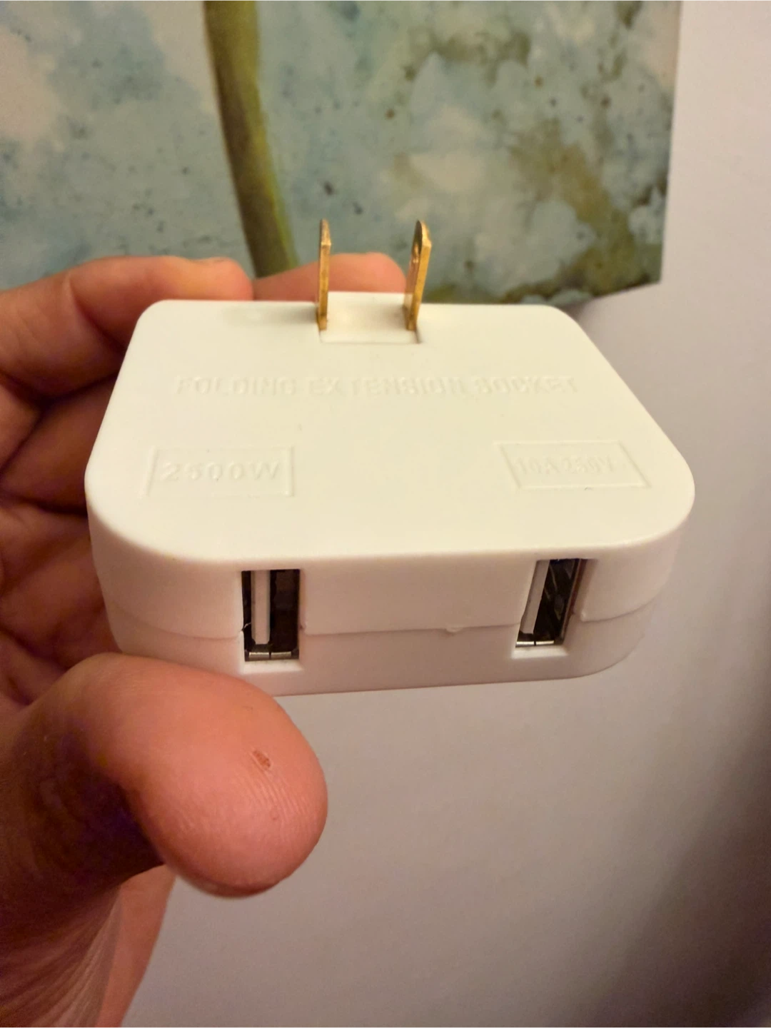 White Folding Extension Socket with 2 USB Ports - photo 2