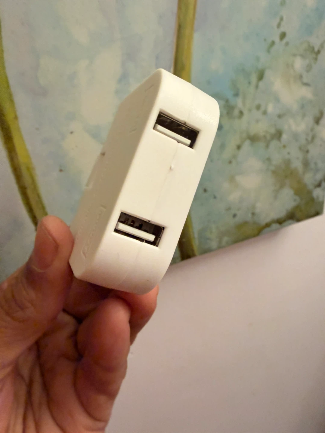 White Folding Extension Socket with 2 USB Ports