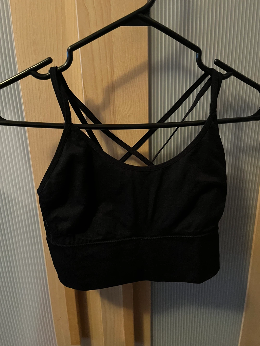 Black Criss-Cross Strap Crop Top