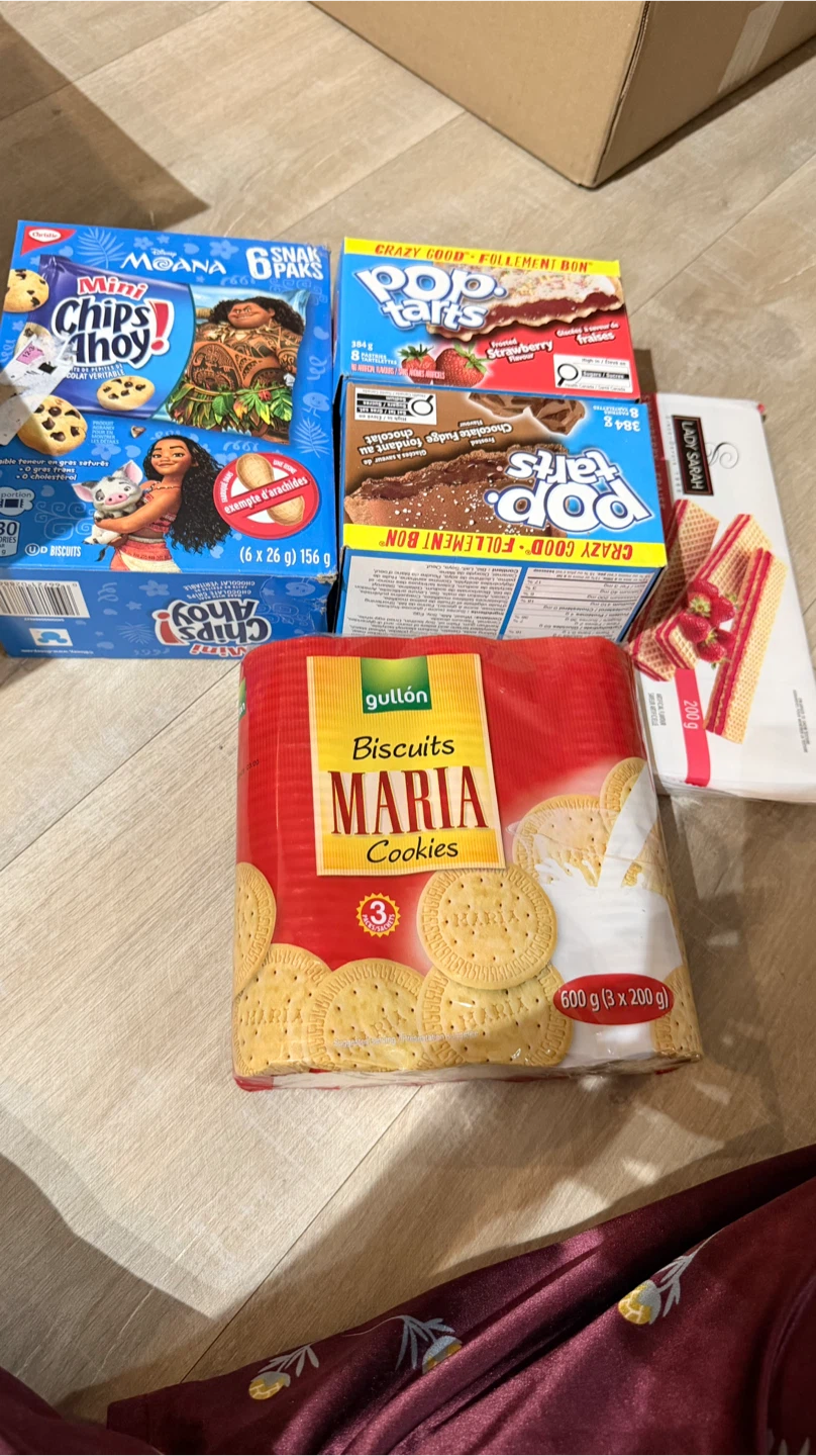 Chips Ahoy Moana Mini Cookies, -Tarts, and Gullón Maria Cookies