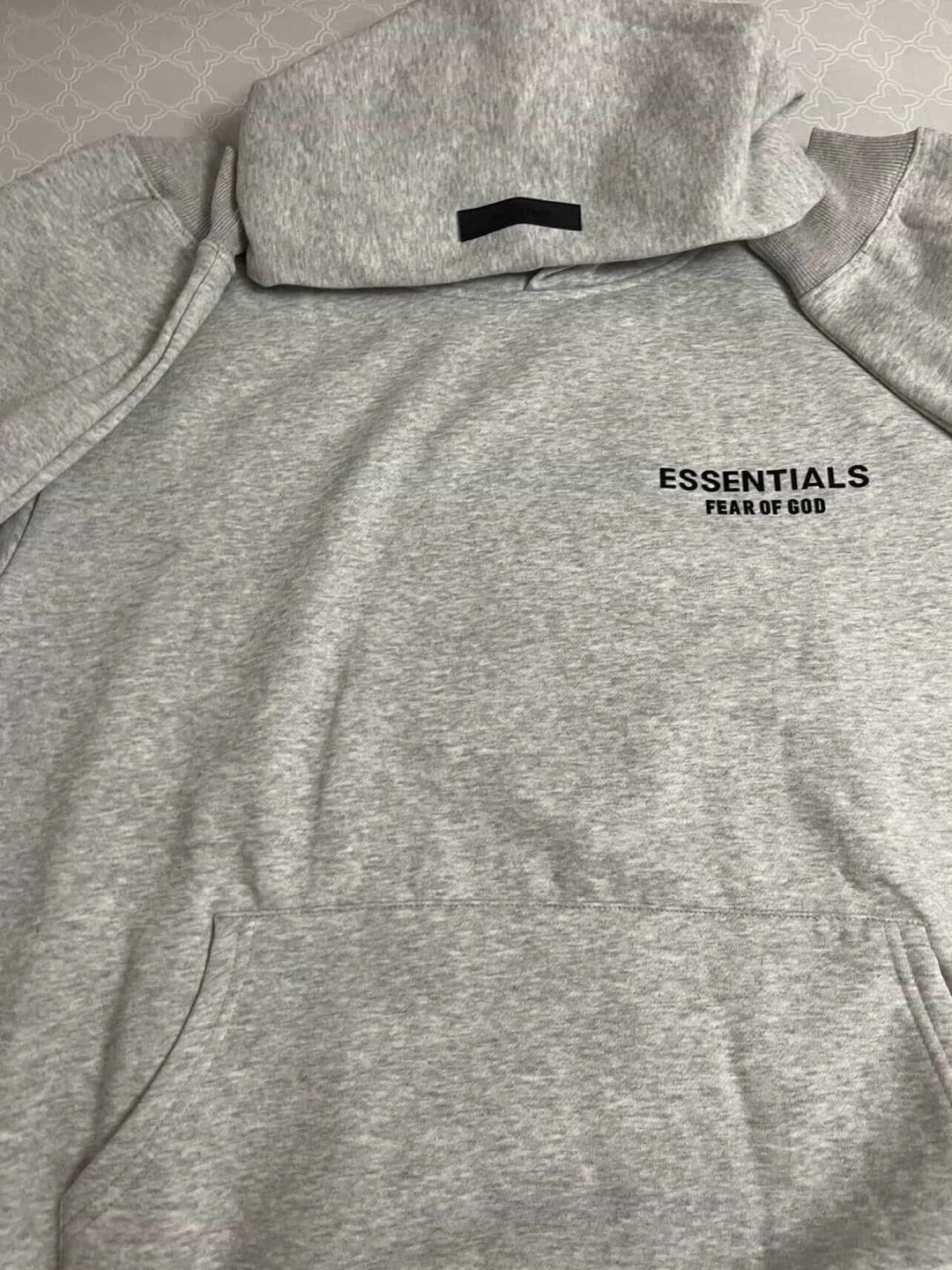 Essential hoodie - photo 4