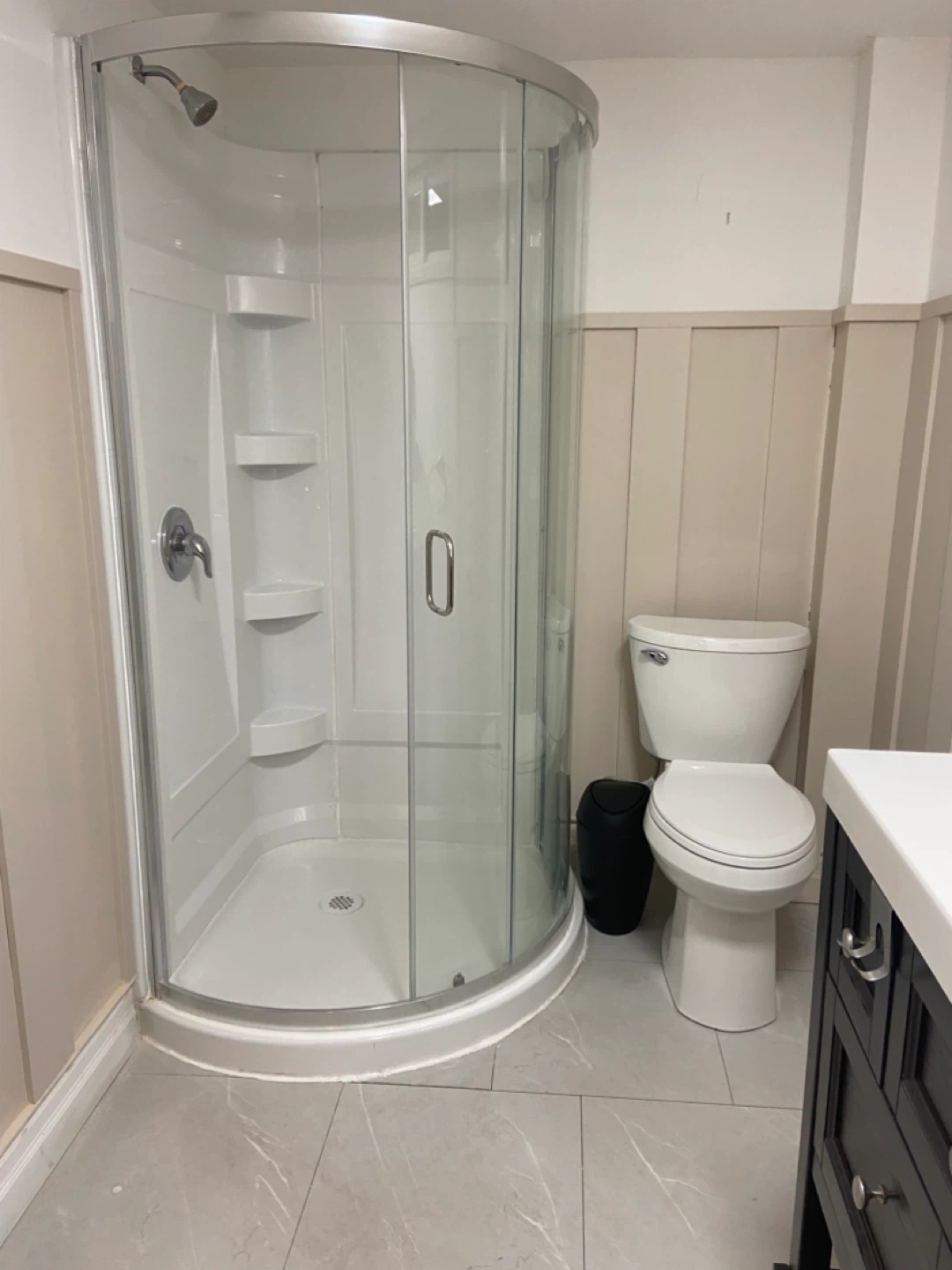 Bachelor unit for rent - photo 3