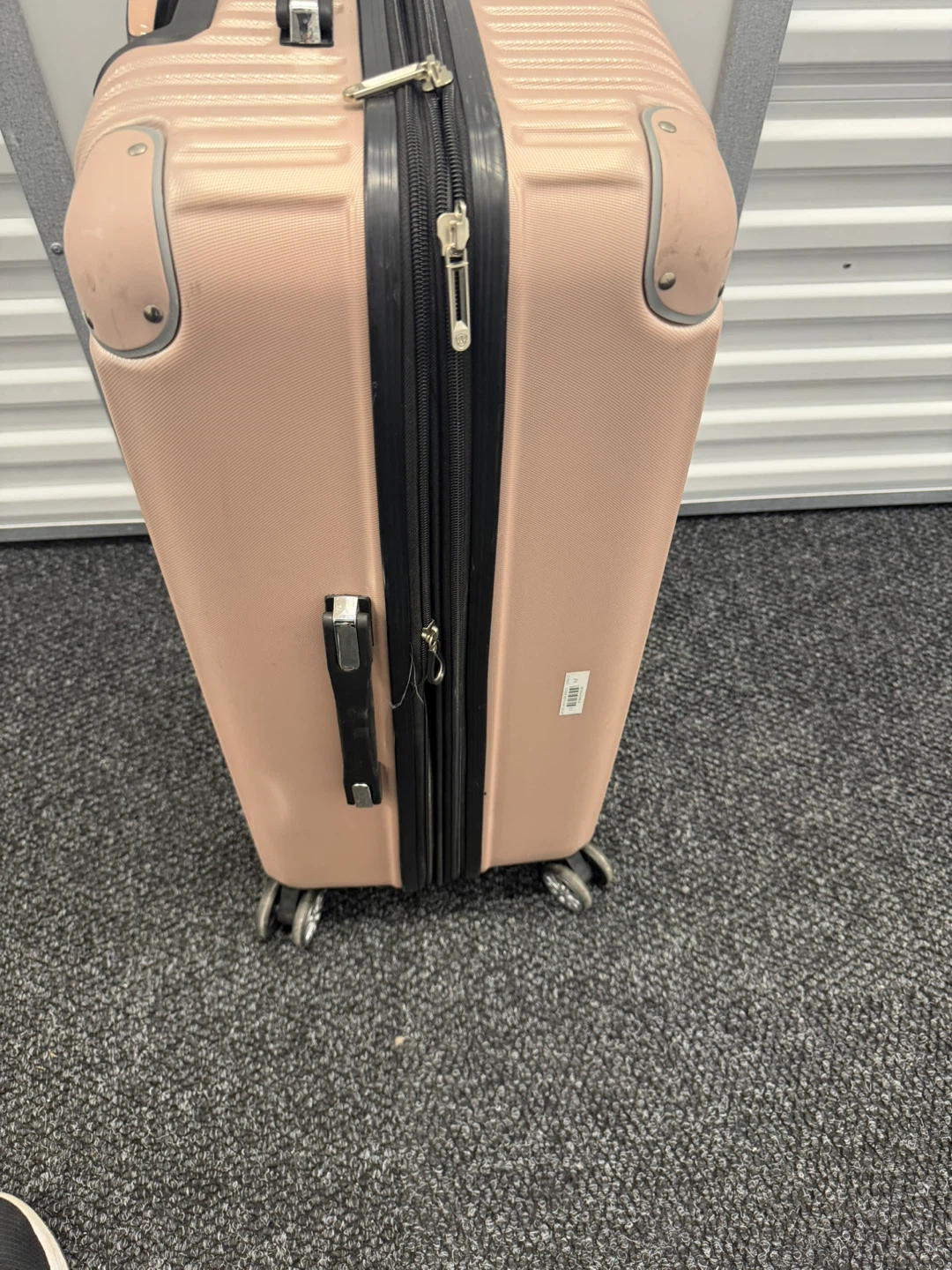 Traveler's Choice Hardside Spinner Luggage (Rose Gold) - photo 2
