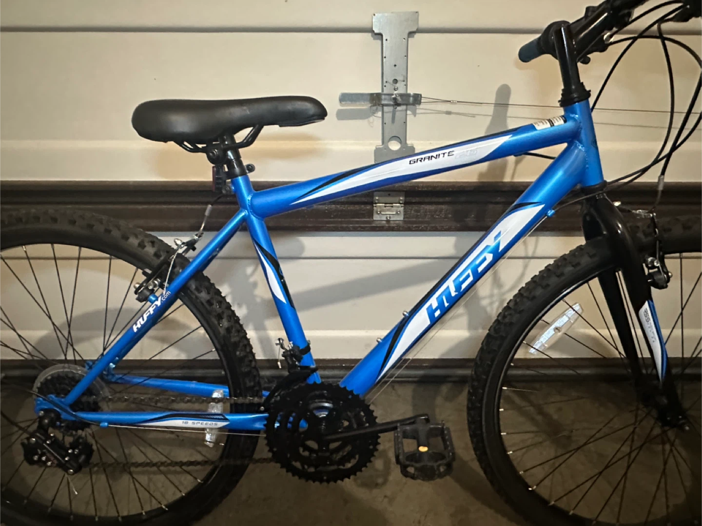 26” Huffy Granite 18-Speed Mountain Bike - photo 3