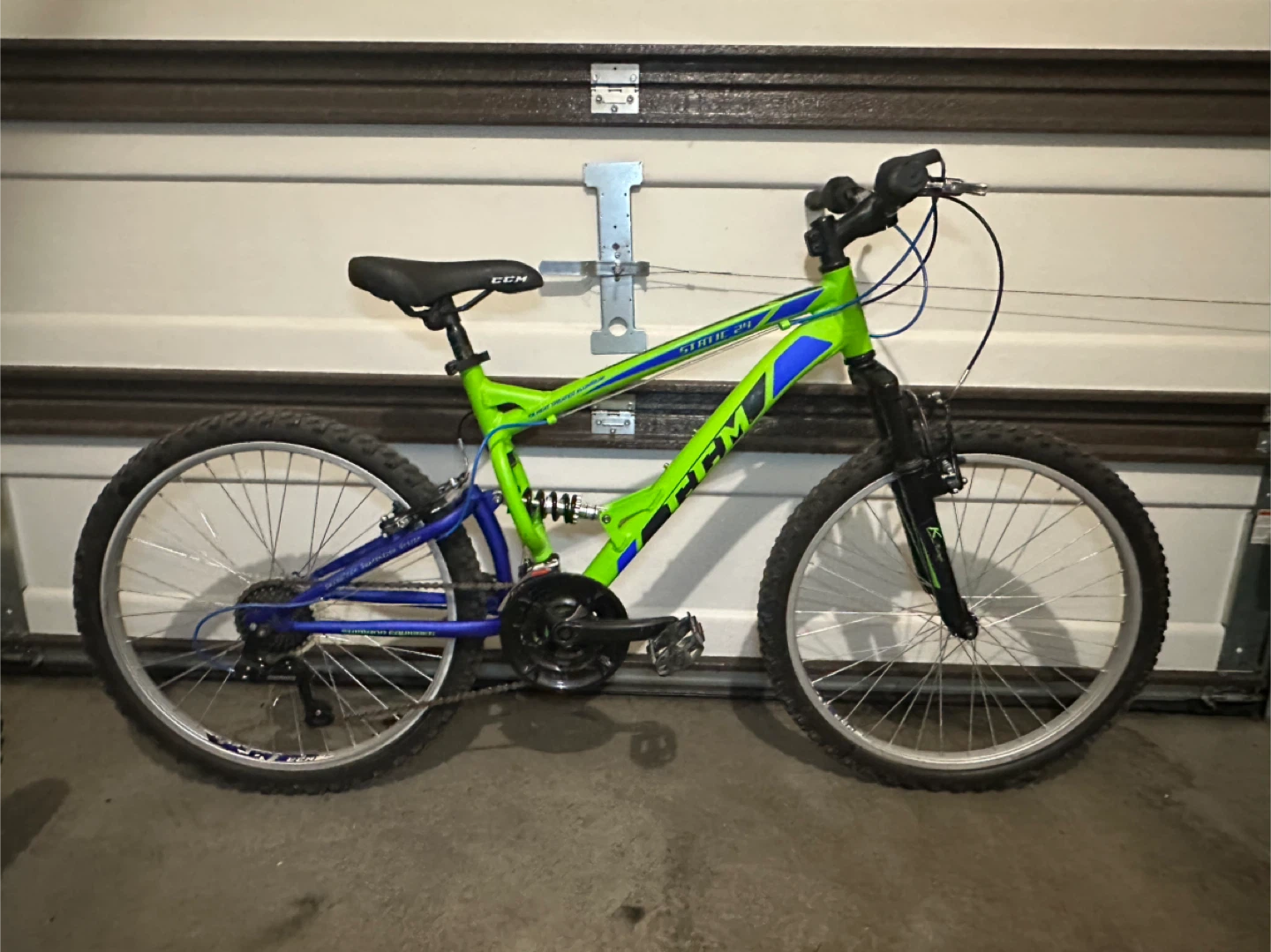 CCM Static 24" Mountain Bike