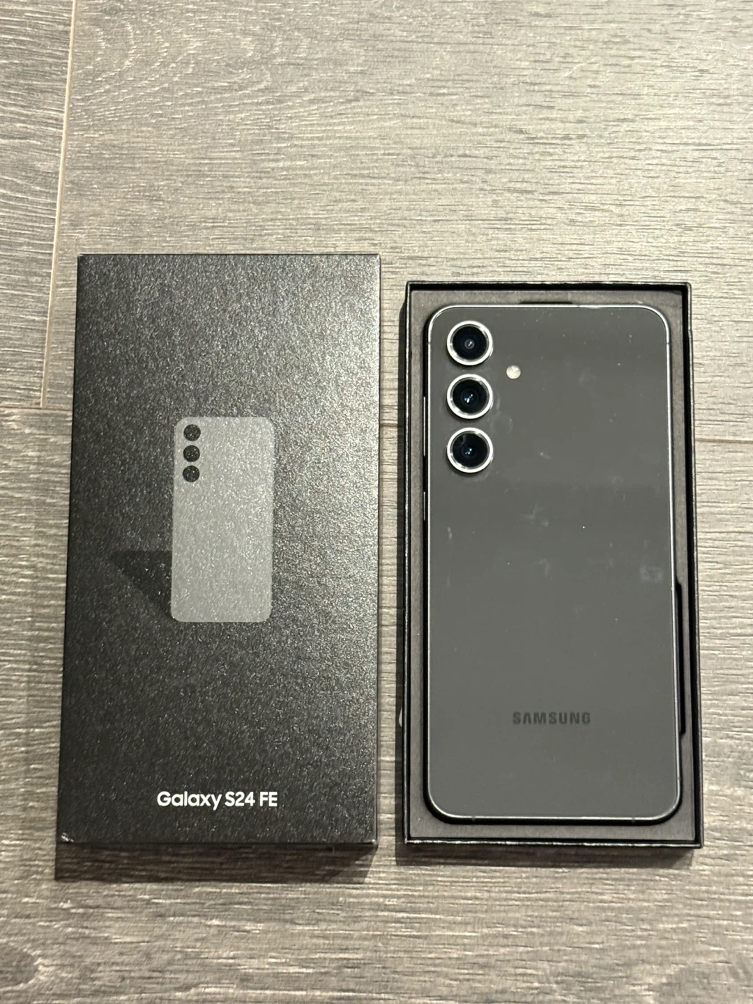 Samsung Galaxy S24 FE Smartphone
