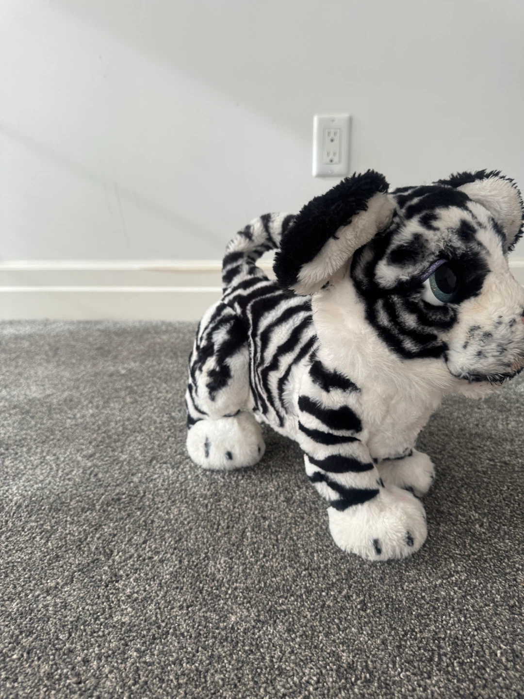 Interactive Plush Tiger Toy - photo 3
