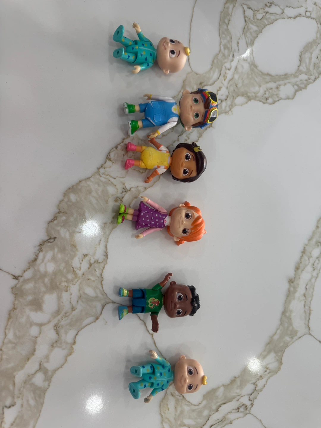 Cocomelon Mini Figurines (Set of 6) - photo 2