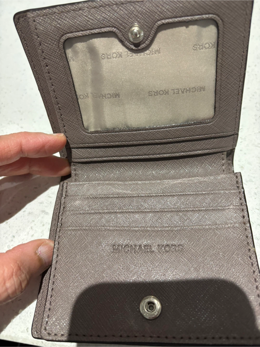 Michael Kors Leather Bi-Fold Wallet - photo 2