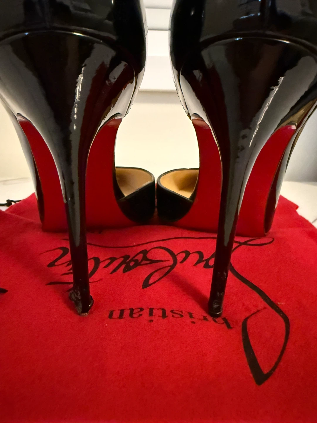 Christian Louboutin Black Patent Leather Heels 100 - photo 4