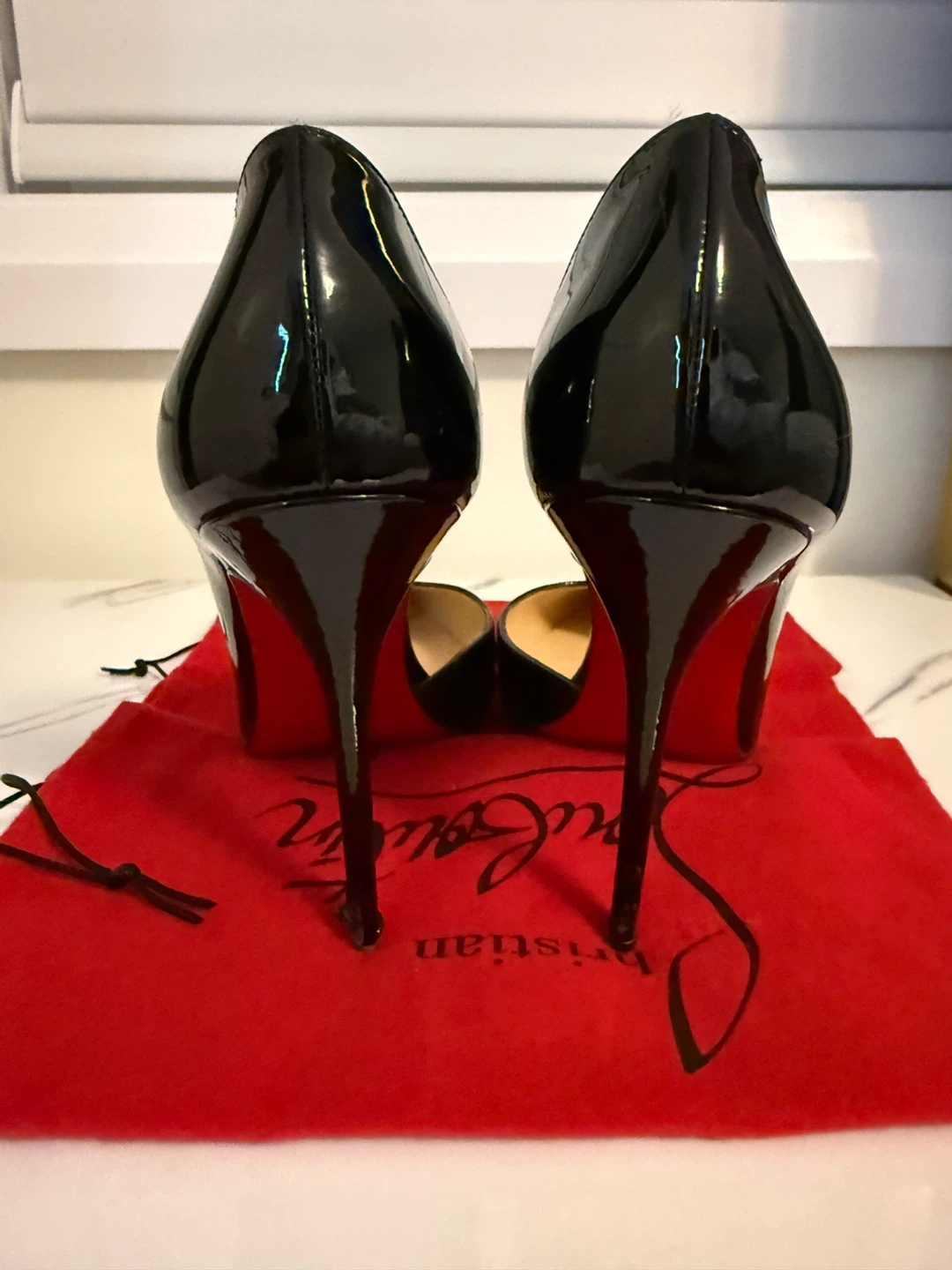 Christian Louboutin Black Patent Leather Heels 100 - photo 5