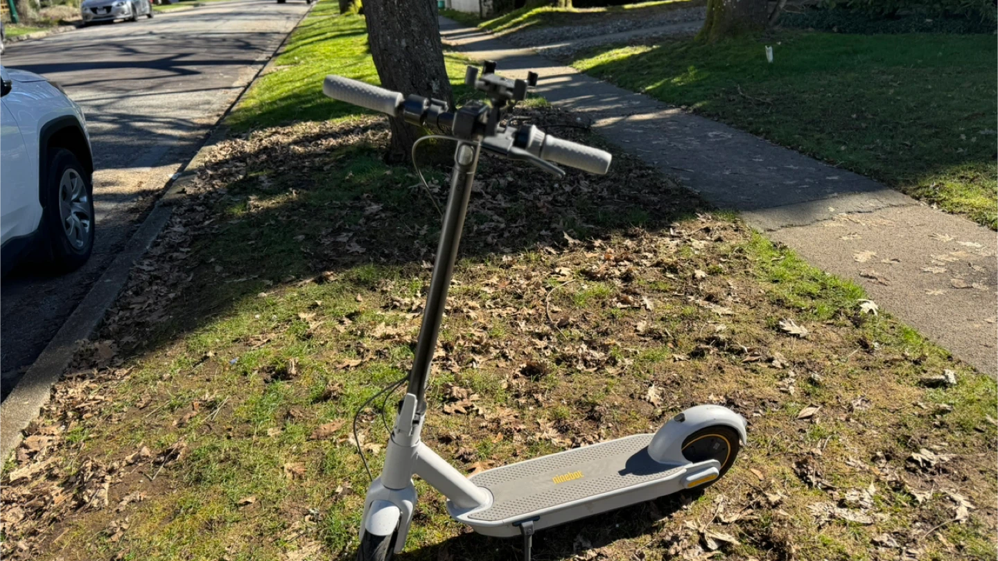 Ninebot Electric Scooter Max g30 lap