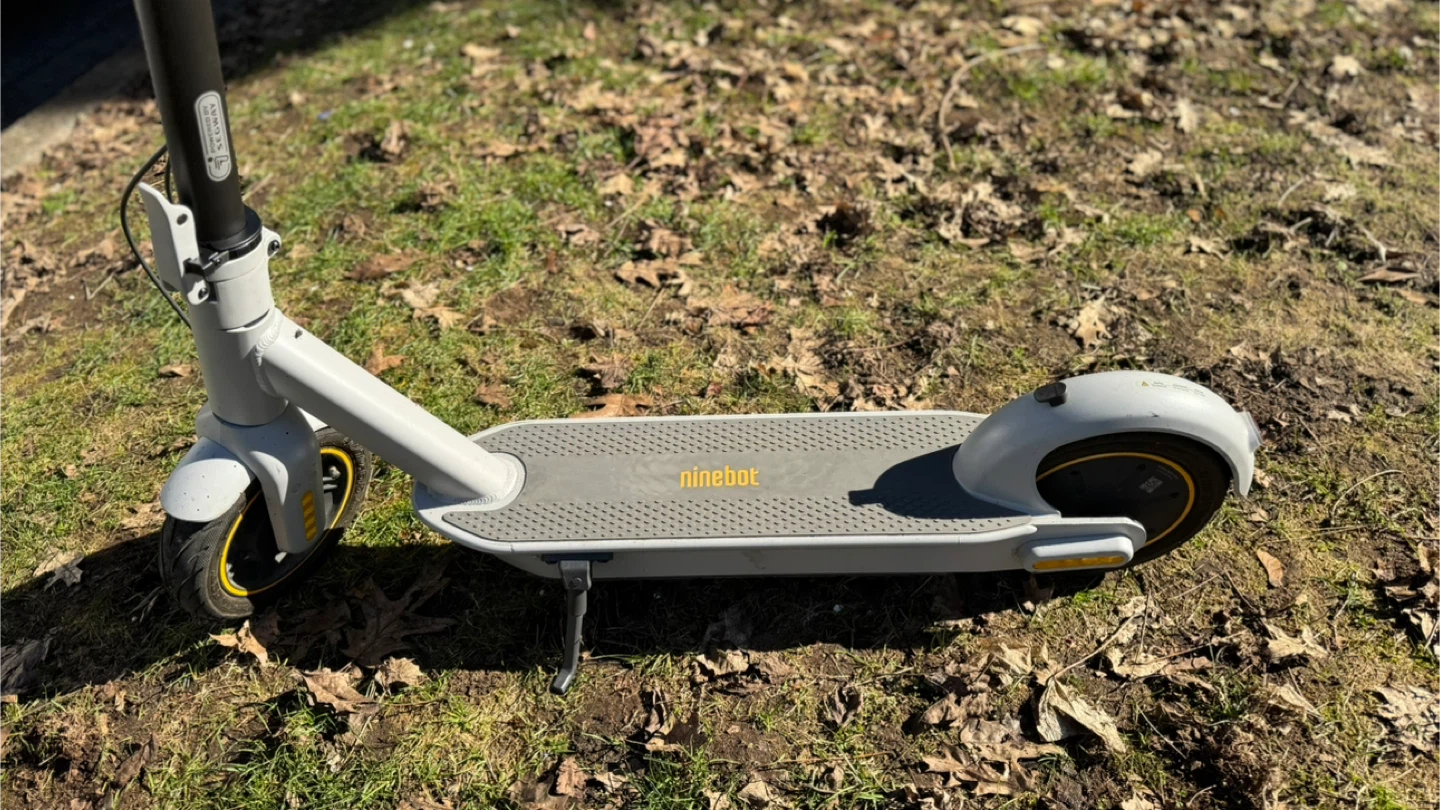 Ninebot Electric Scooter Max g30 lap - photo 4
