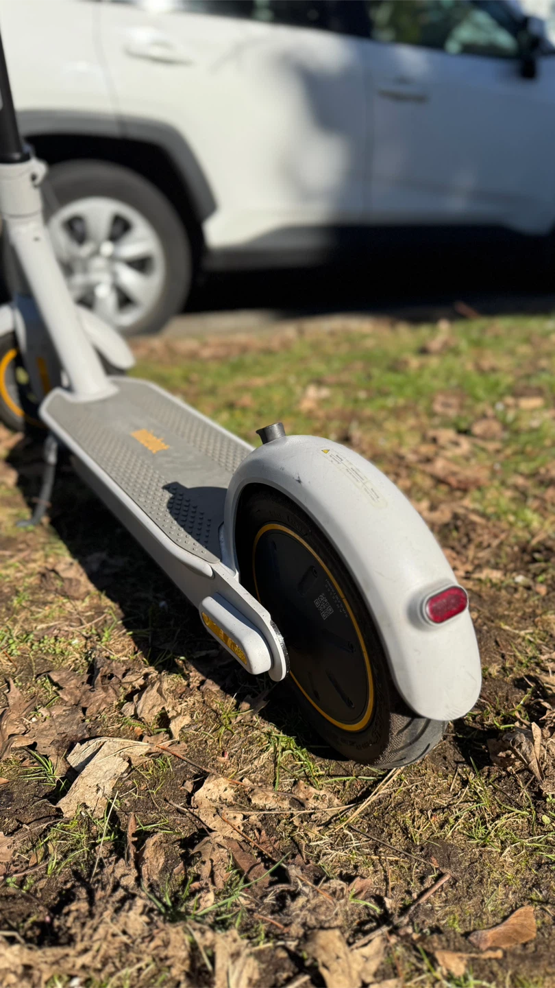 Ninebot Electric Scooter Max g30 lap - photo 3