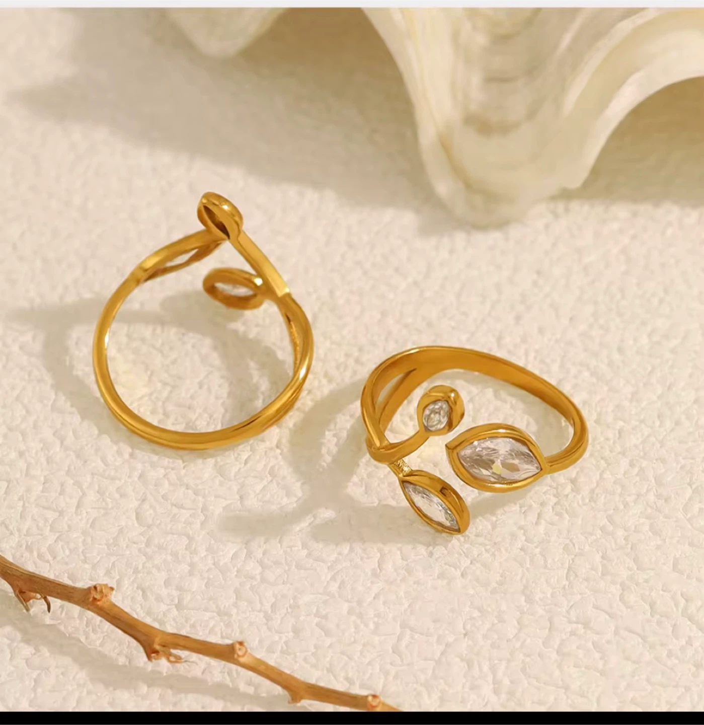 Leaf Crystal Ring - PVD 18K Gold Plated Stainless Steel - photo 5