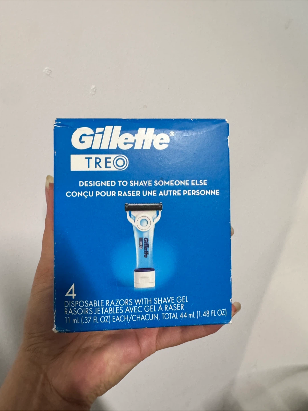 Gillette TREO Disposable Razors with Shave Gel - 4 Pack