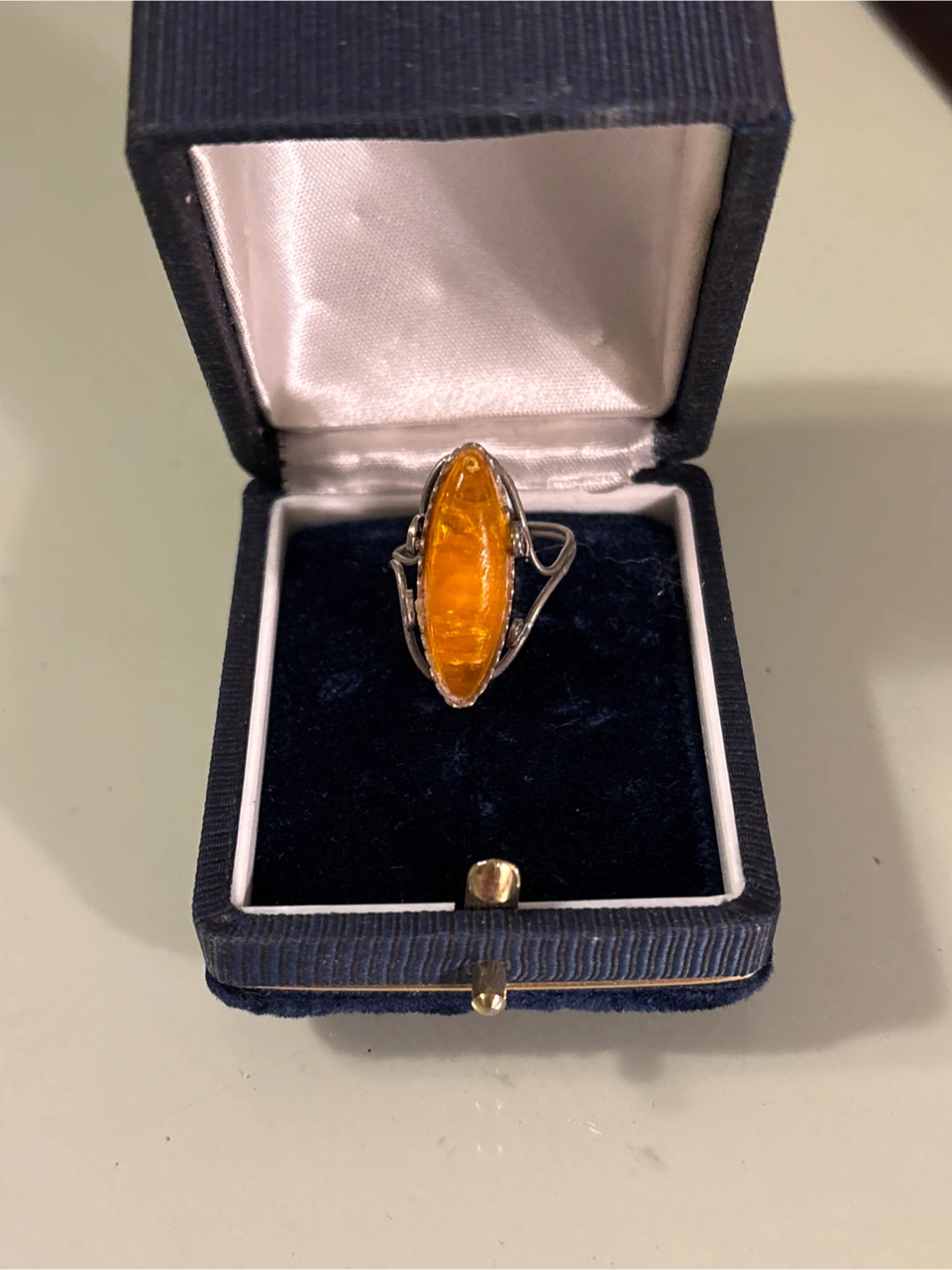 Vintage Sterling silver , Amber Ring in Presentation Box - photo 3