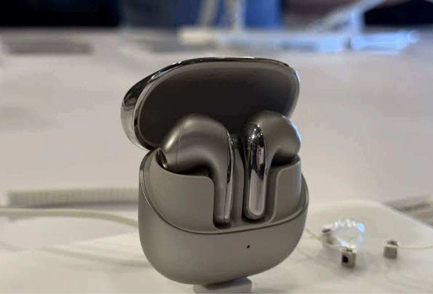 Xiaomi Buds 5 Luxury Earbuds - photo 4