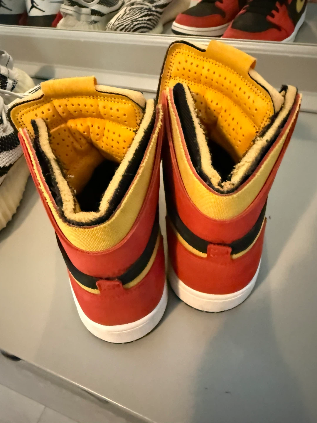 Air Jordan 1 High Zoom CMFT Shoes Red Black Yellow - photo 3