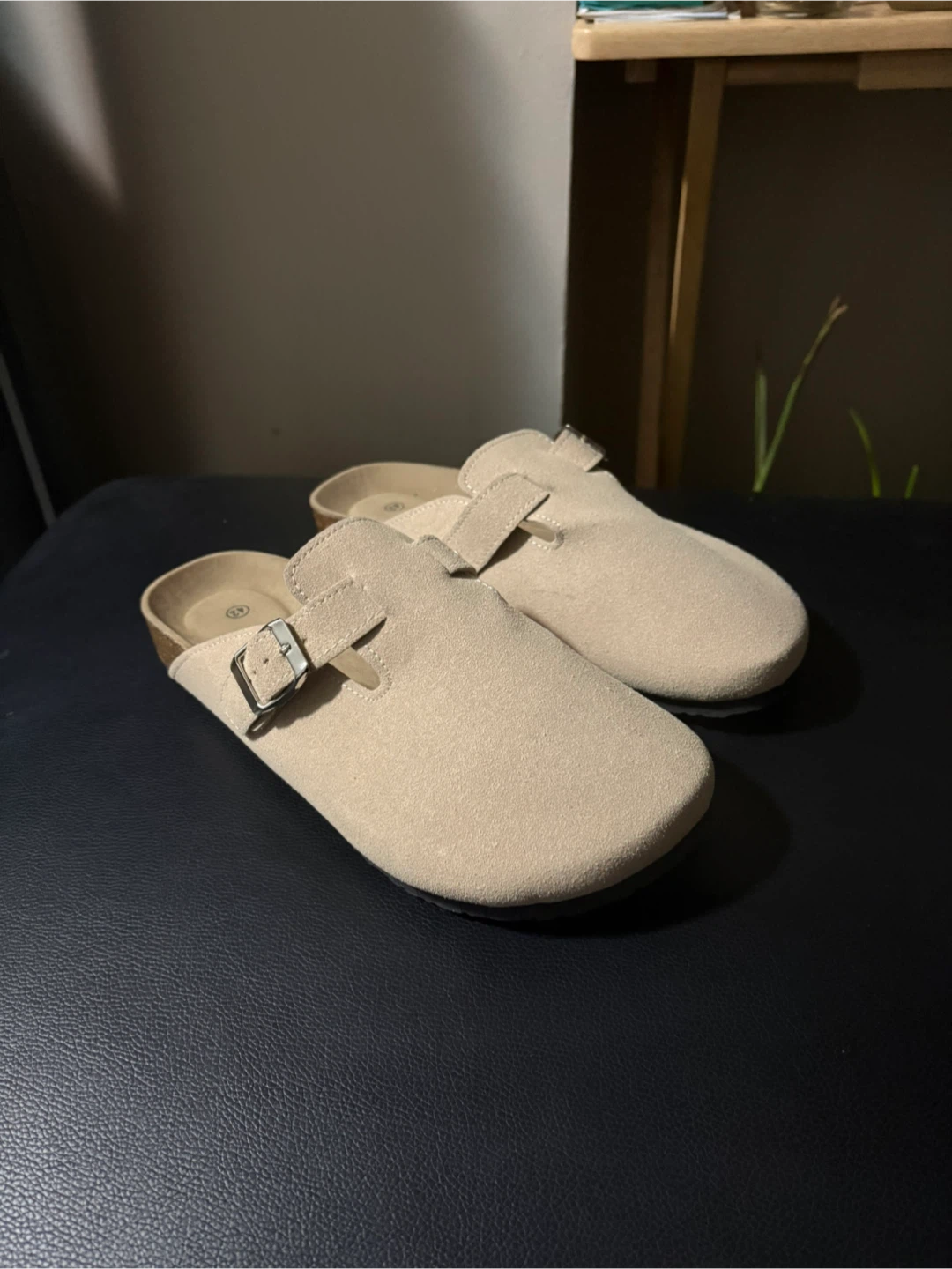 Size: 9 Mens “Clogs Shoe”