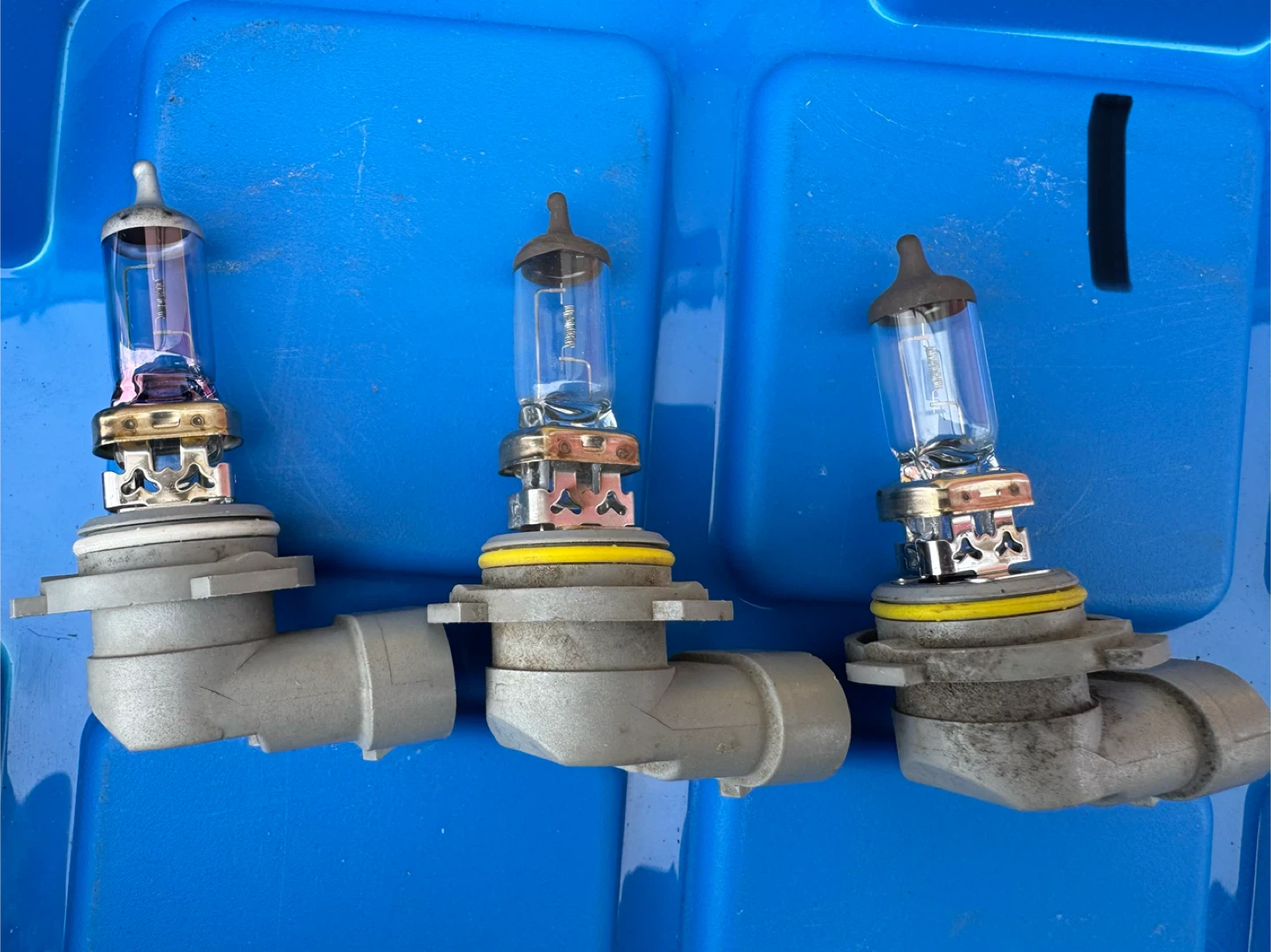Assorted Automotive Headlight Bulbs