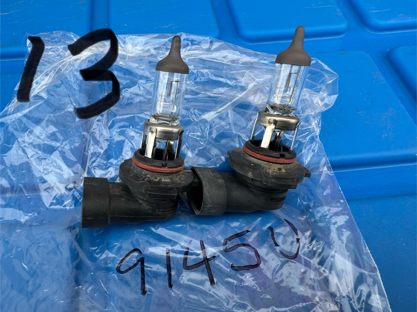 Automotive Headlight Bulbs - photo 3