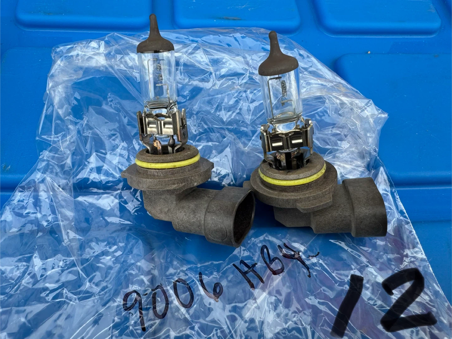 Automotive Headlight Bulbs - photo 2