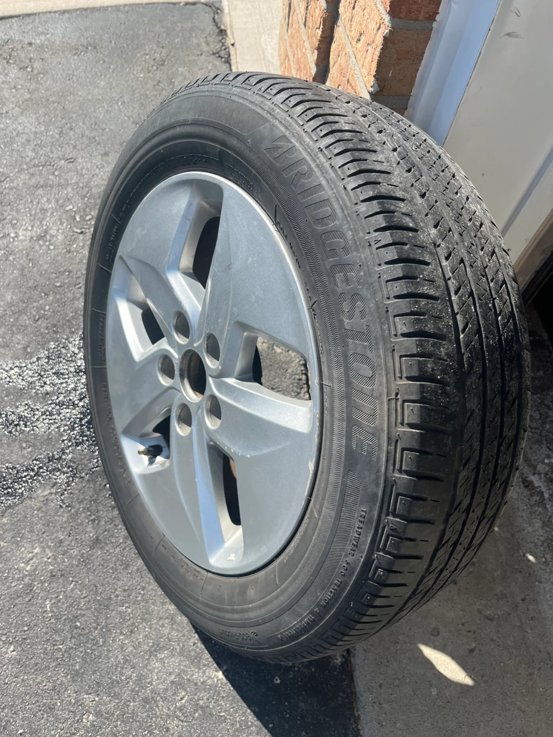 OEM Hyundai Rims w BridgeStone Tires 5x114.3 FullSet - photo 2