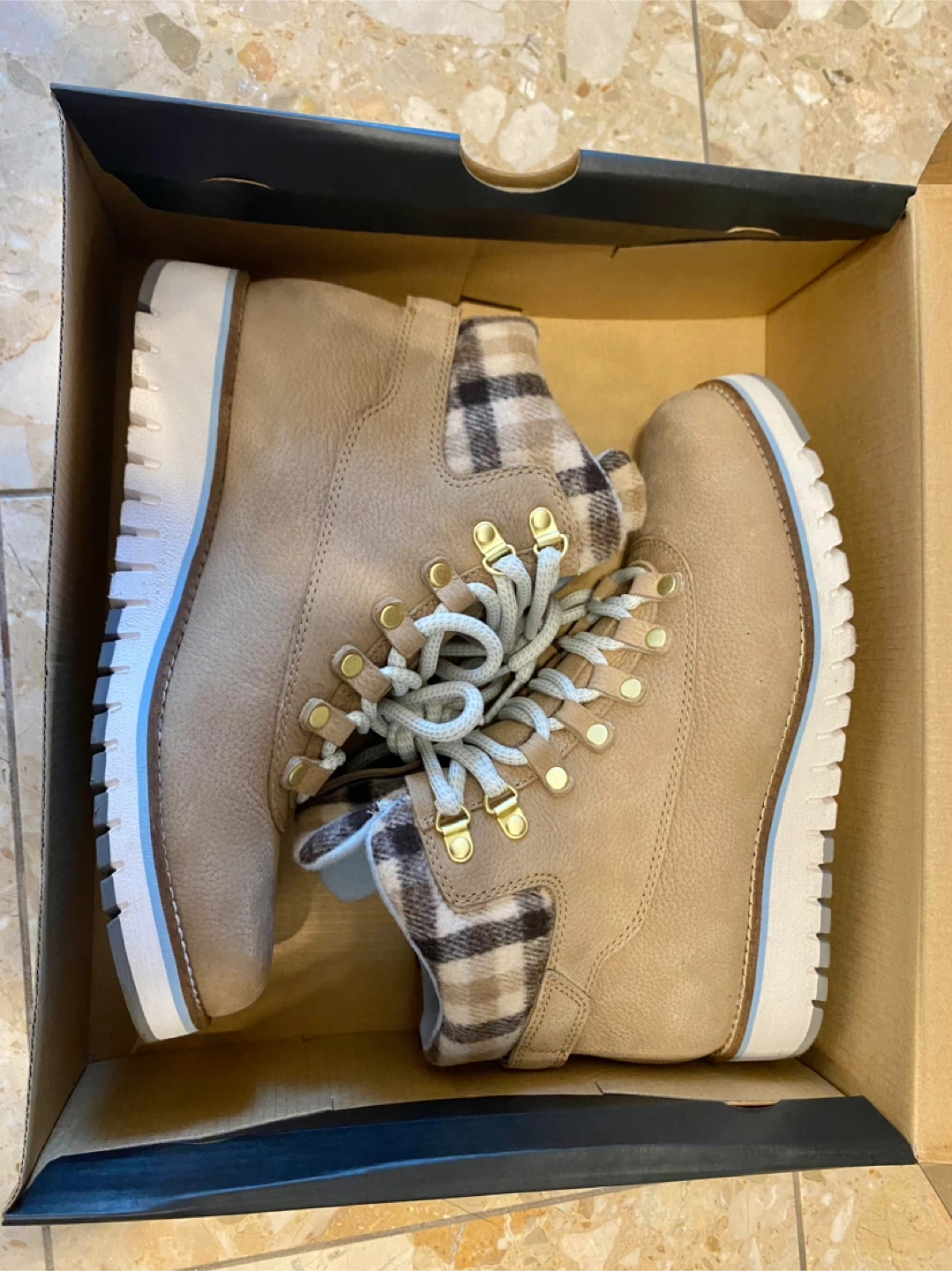 Cole Haan Women’s Snow/Waterproof Boots *LIKE NEW* (Size 7) - photo 4