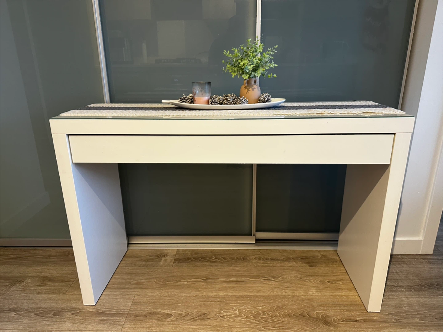 White Desk with Drawer