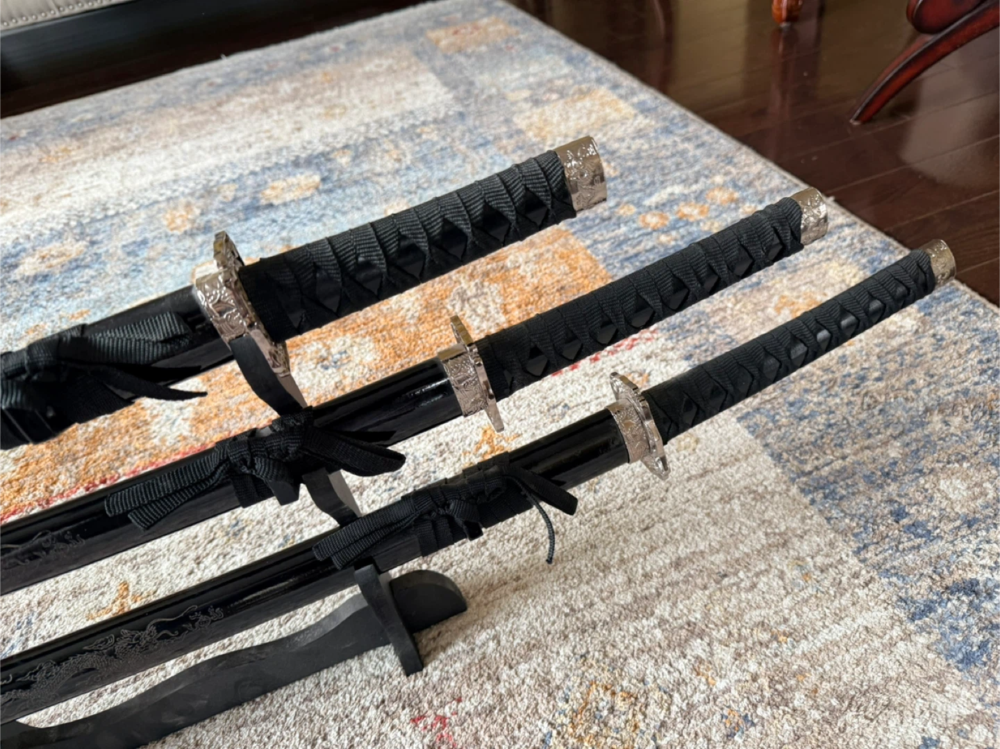 Set of 3 Decorative Samurai Swords with Dragon Engraving - photo 2