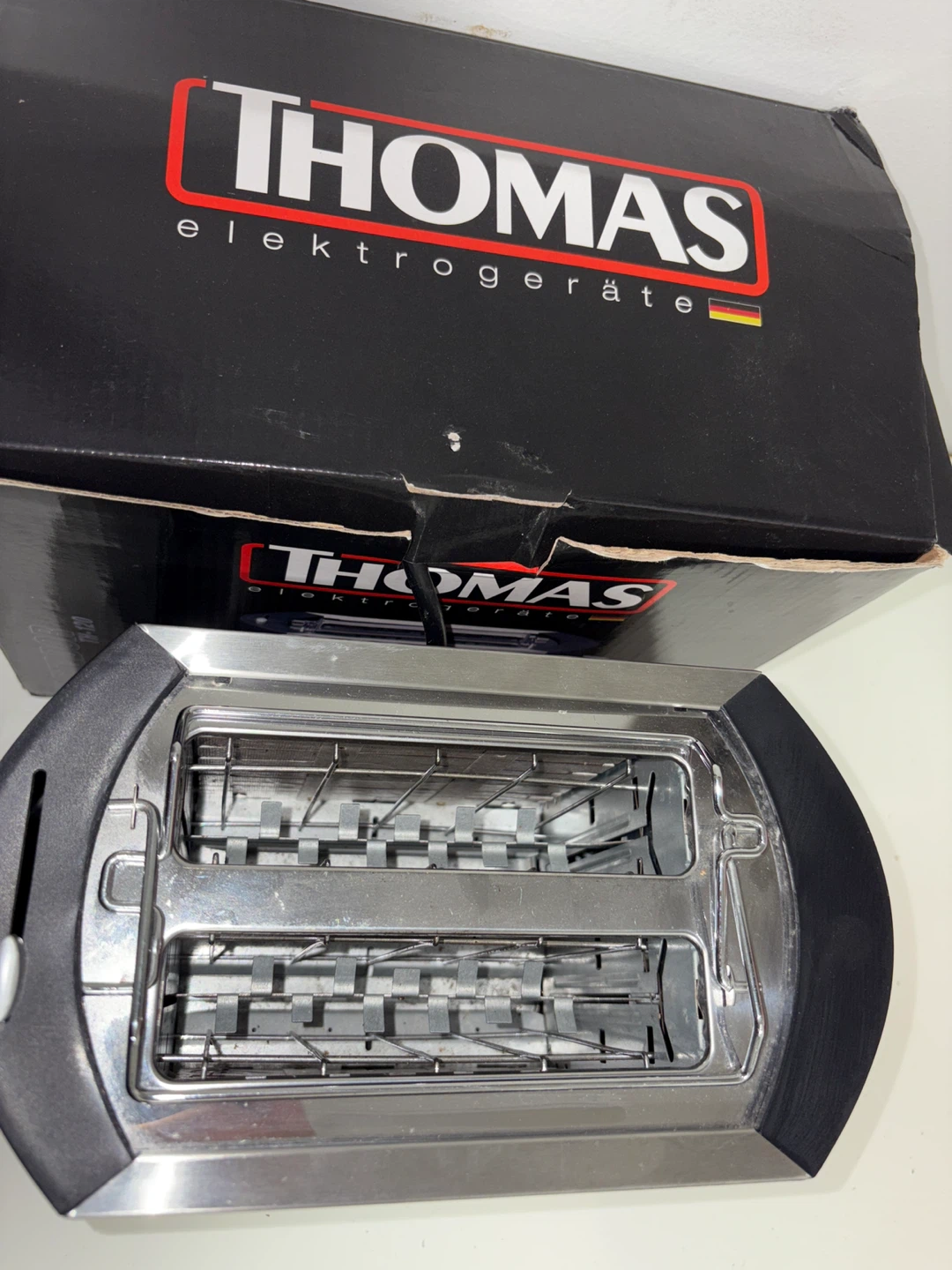 Thomas Stainless Steel 2-Slice Toaster - photo 4
