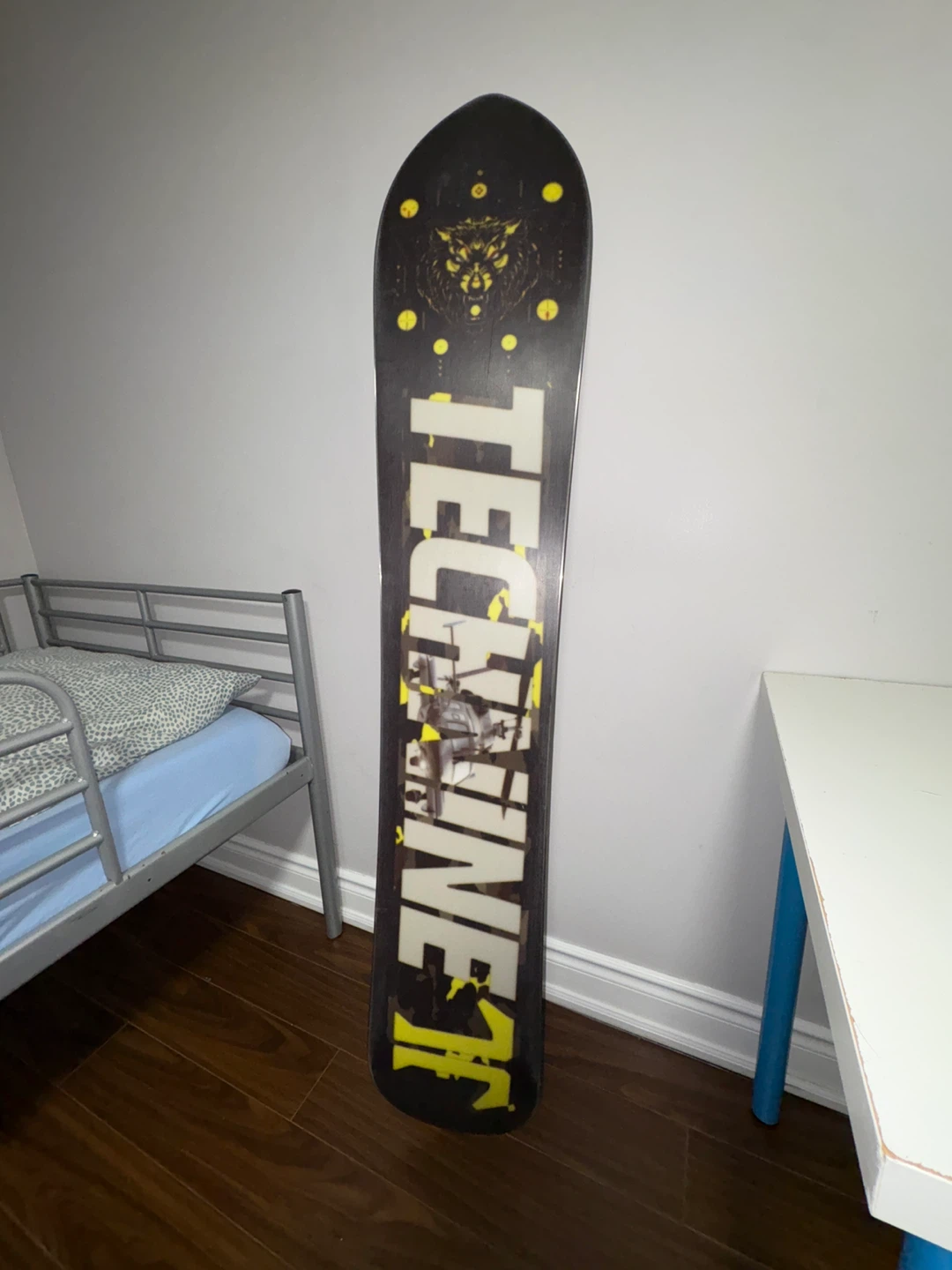 Technine Snowboard with Bindings - photo 2