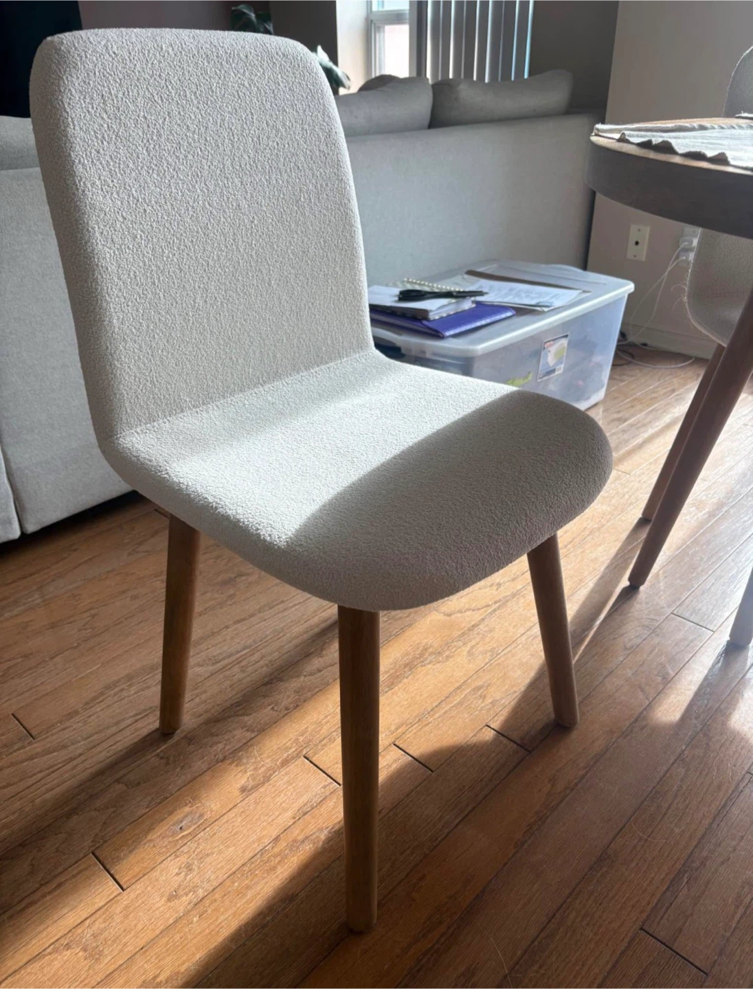 Set of 4 Dining Chairs and Table - photo 2