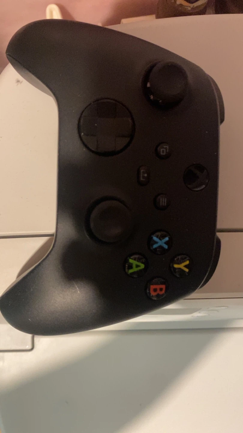 Black Xbox Wireless Controller - photo 2