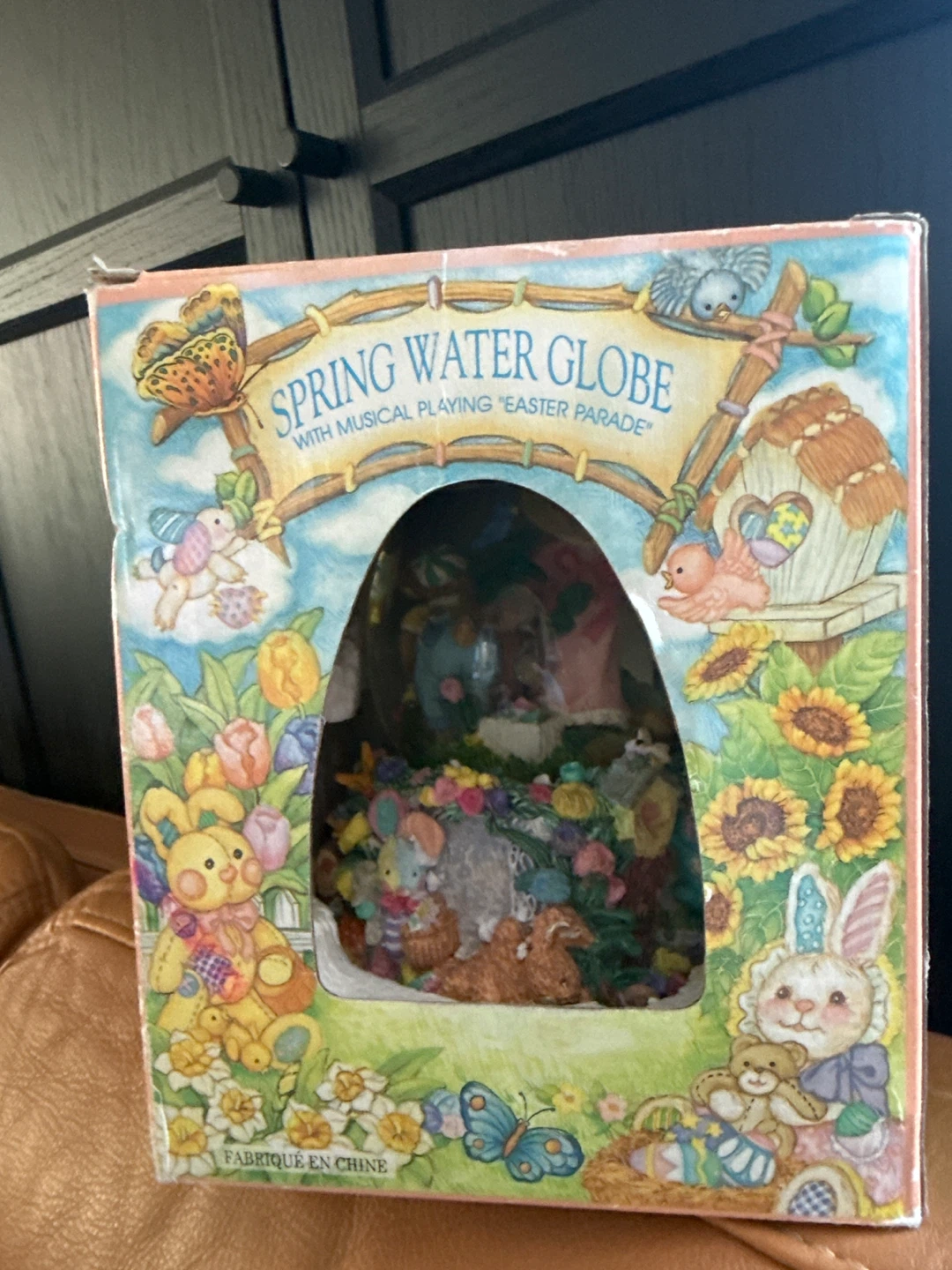 Spring Water Globe with Musical Playing "Easter Parade"