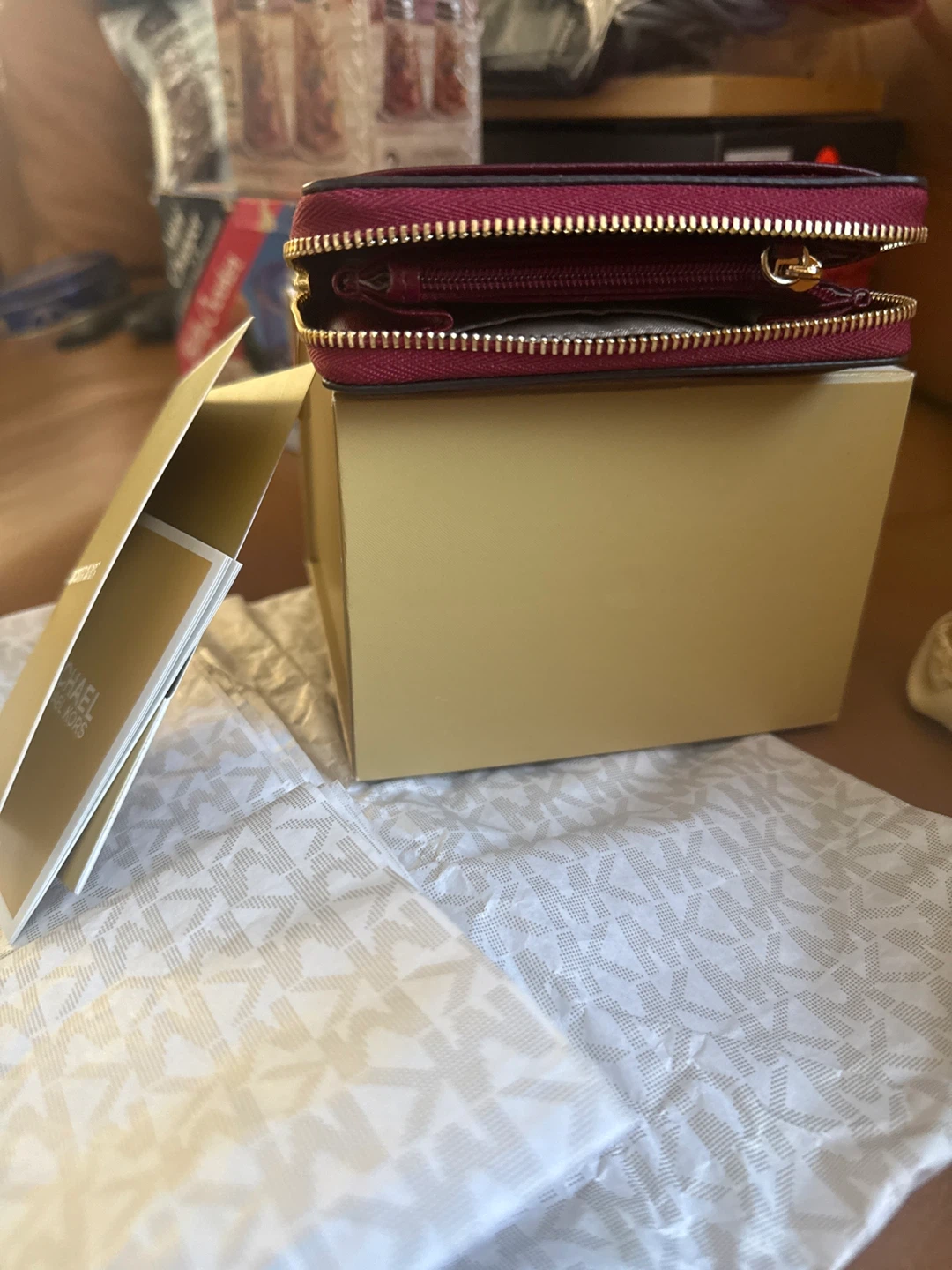 Michael Kors MK Signature Zip Card Holder Wallet - photo 2