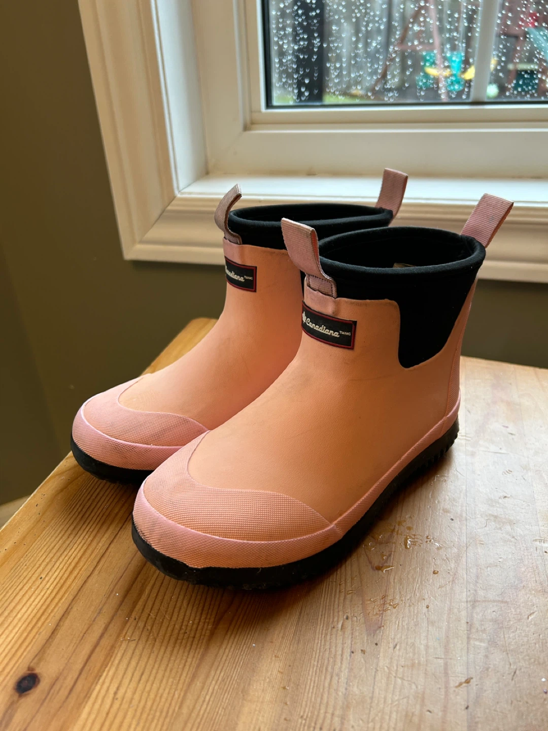 Canadiana Pink Rubber Rain Boots, youth size 1