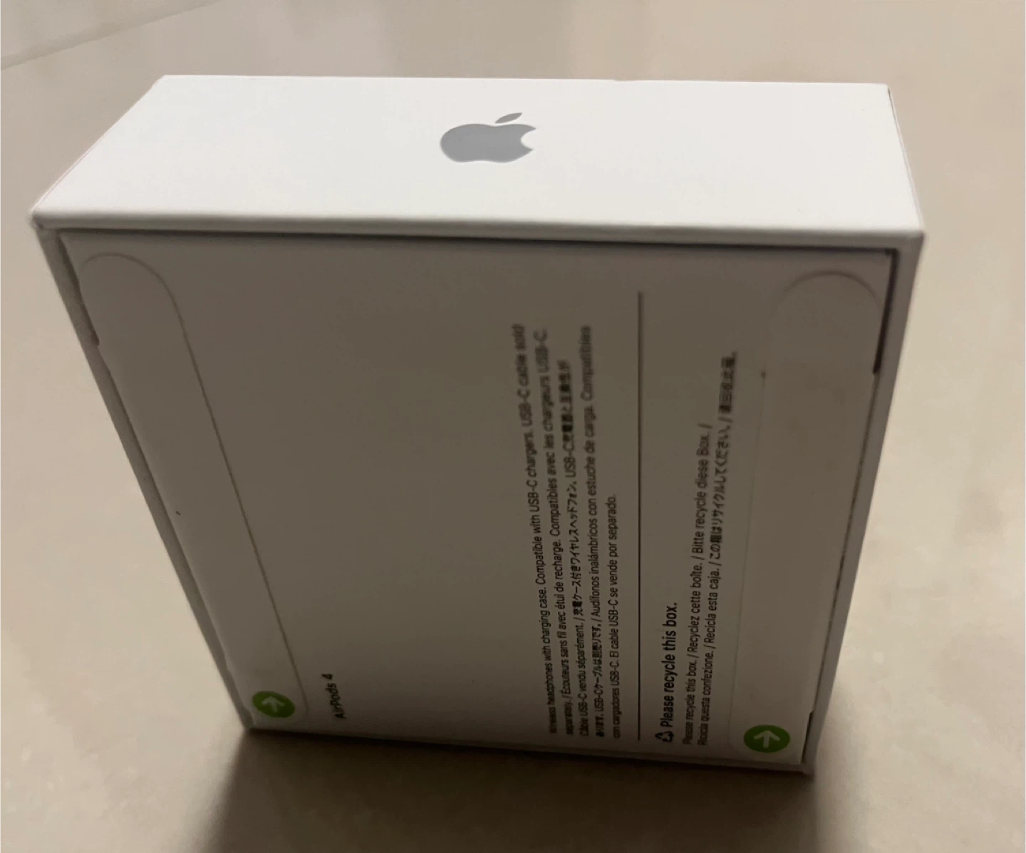 Apple AirPods 4 - photo 4