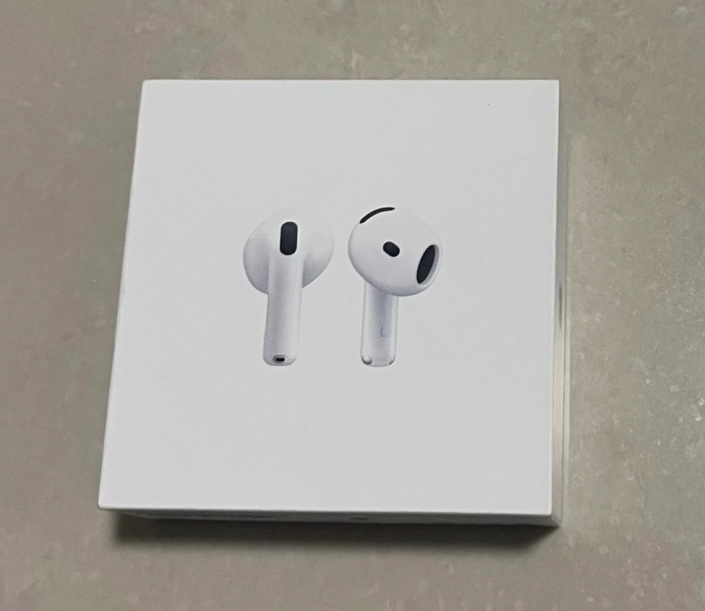Apple AirPods 4