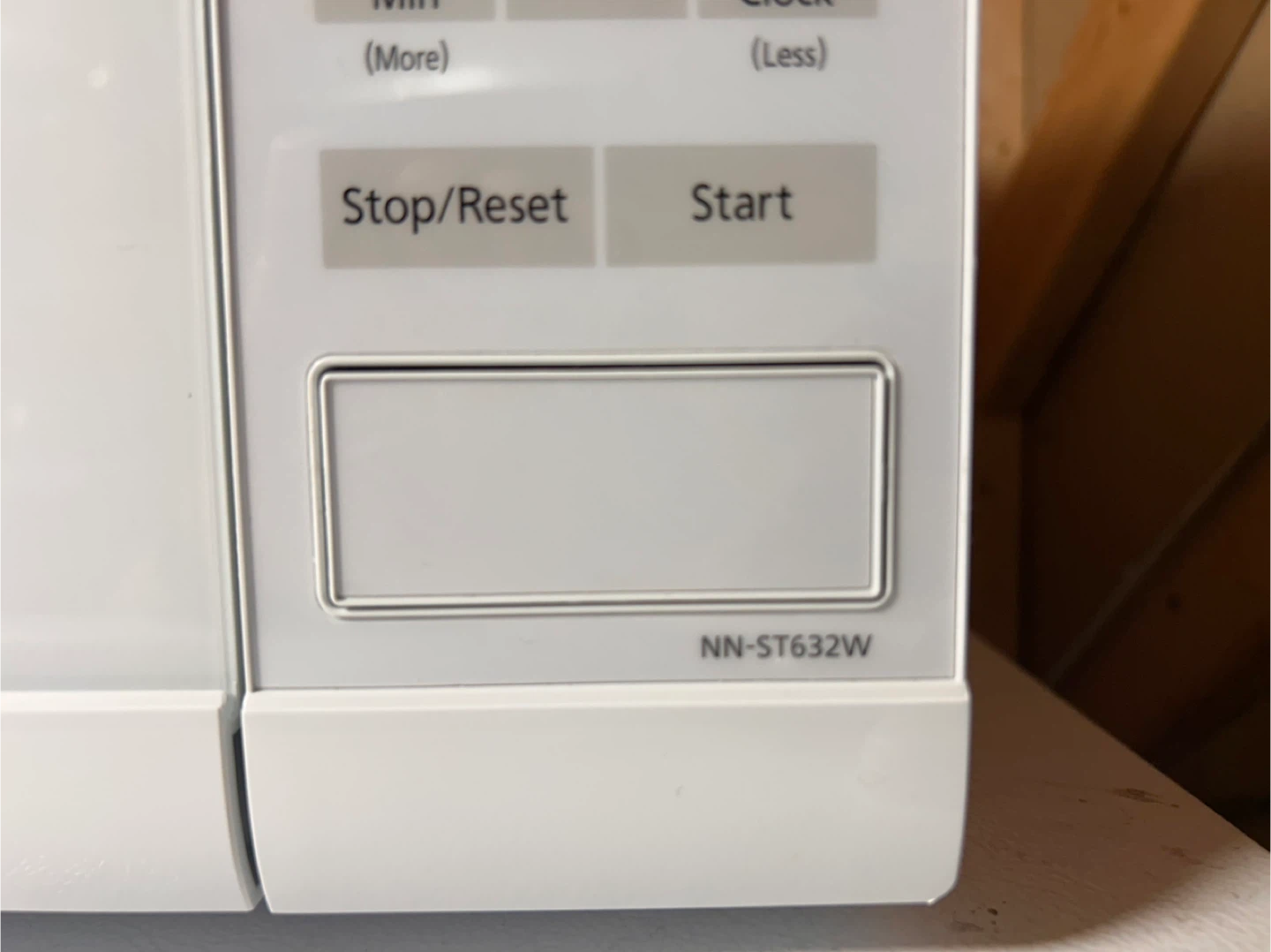 Panasonic Microwave NN-ST632W - photo 2